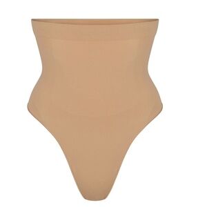 New Skims Seamless Sculpt High Wasted Thong  Beige Size XS‎